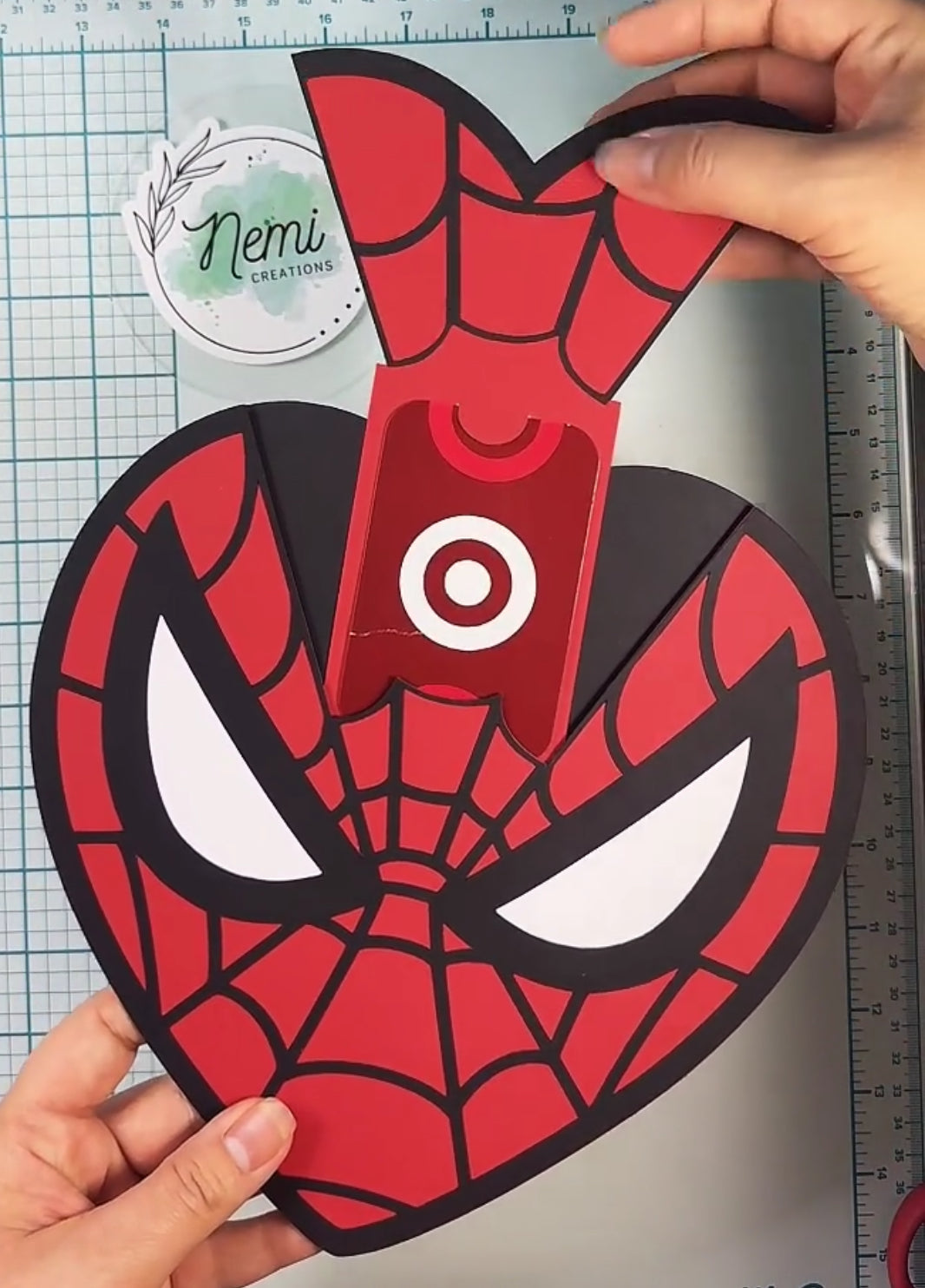 Tarjeta de dinero Spidey Heart (archivos SVG digitales)
